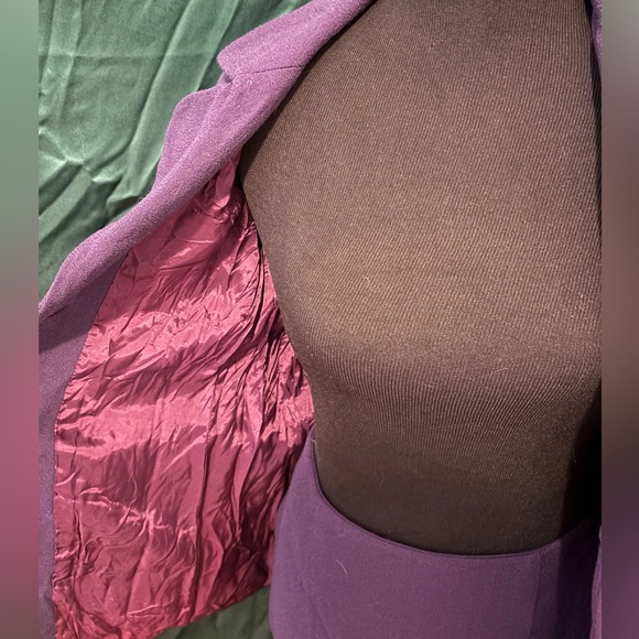 VINTAGE Skirt Suit - Picture 5 of 6